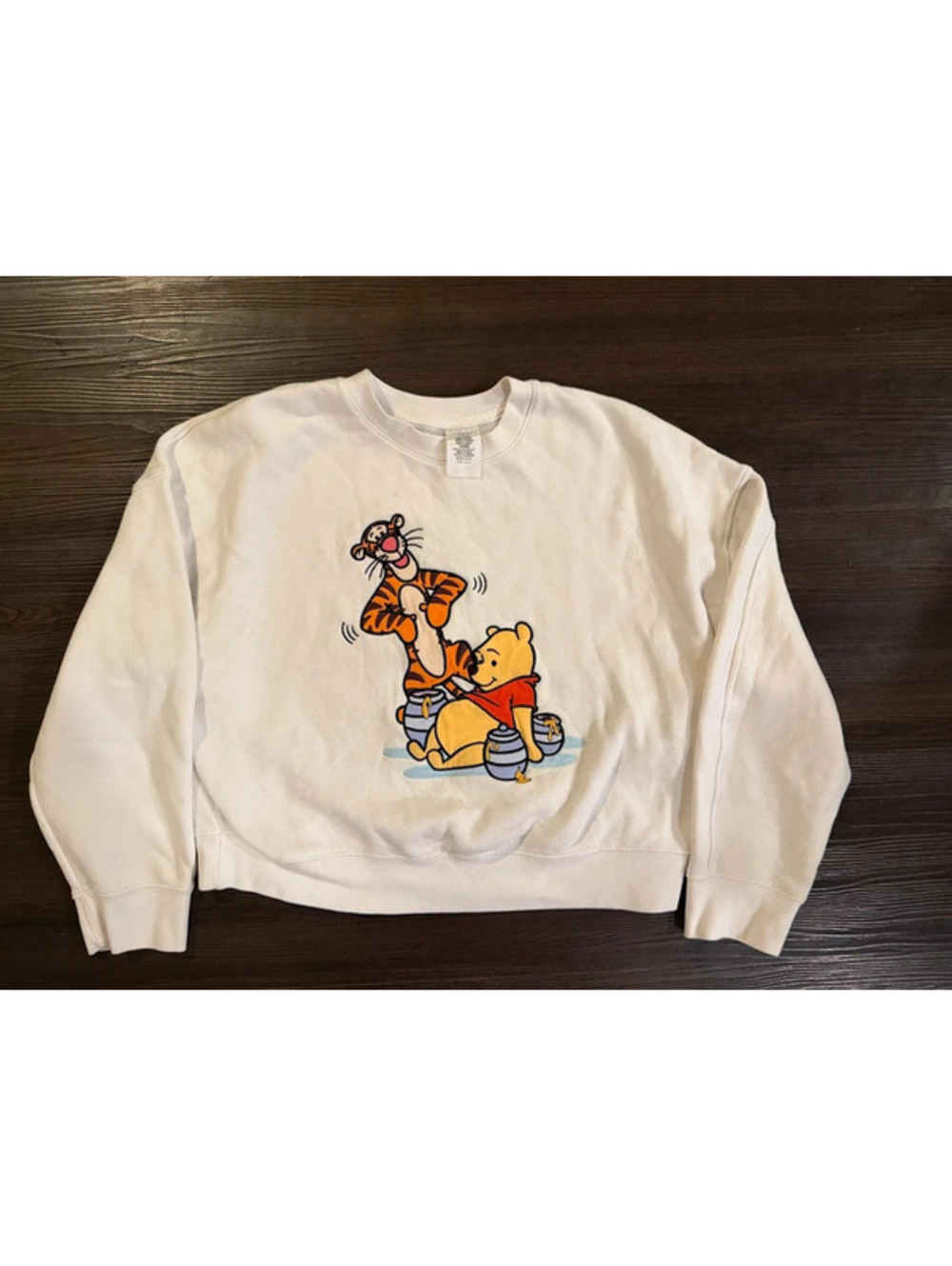 Disney Womens Winnie Pooh Tigger Embroidered Crop Sweatshirt mediu White
